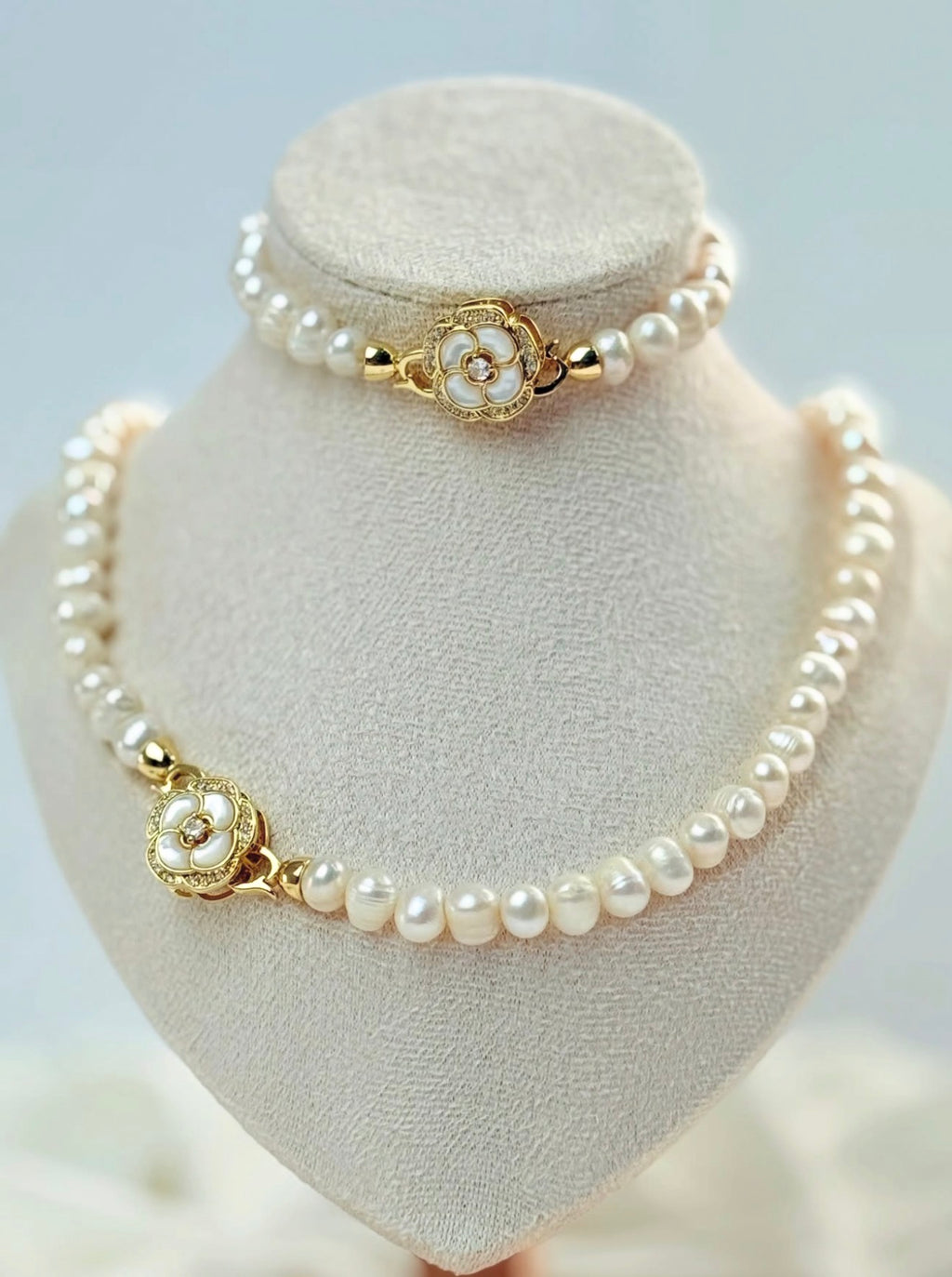 طقم ياسمين جوهر حر ( ثلاث قطع )